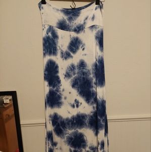 Rachael & Chloe Maxi Skirt size M